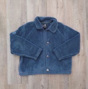 Cropped fuzzy jacket.